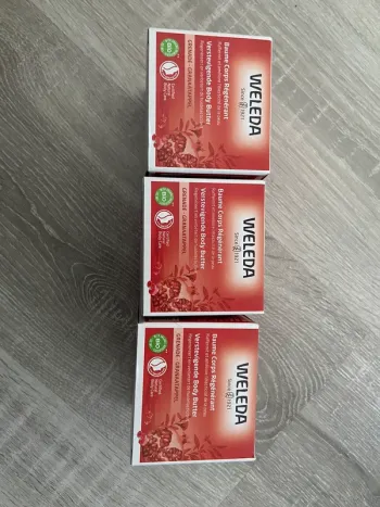 Weleda baume corps regenerant neuf lot 3