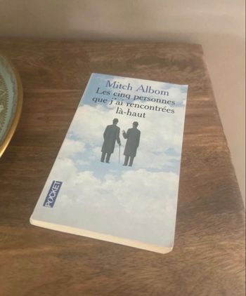 Les cinq personnes que j'ai rencontre la haut 