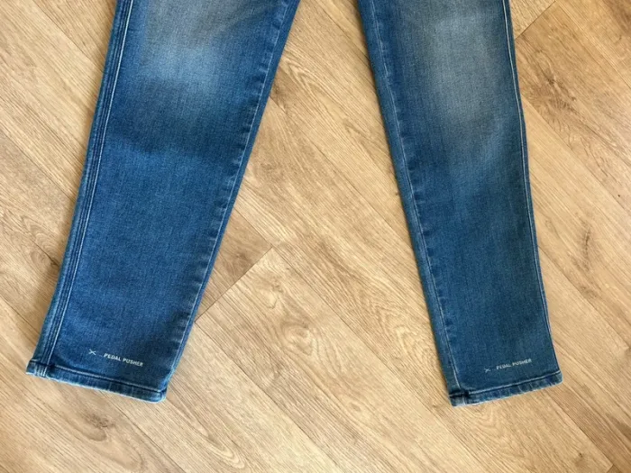 Closed jeans neuf relaxed jeans pedal pusher taille 27 × 32 - photo numéro 3