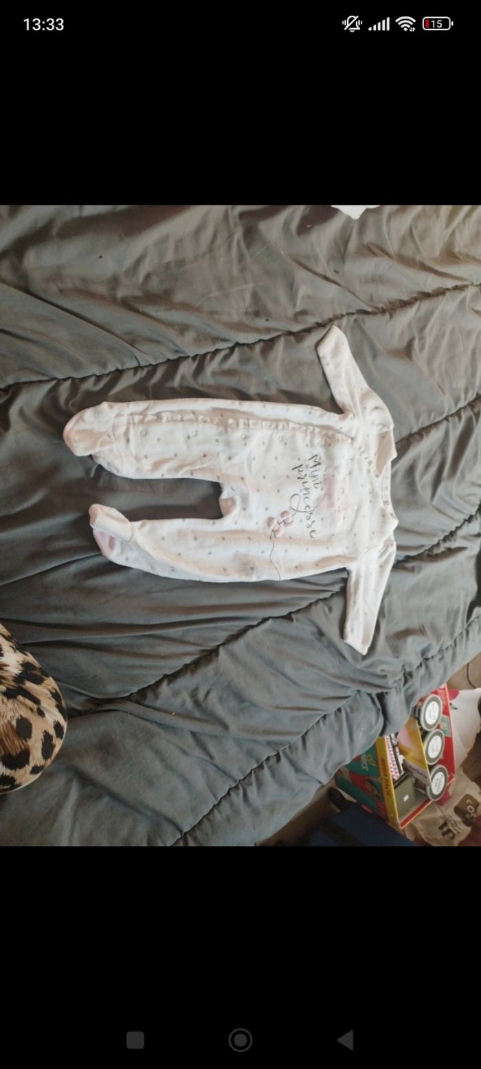 Lot de pyjama bébé fille taille 6 mois