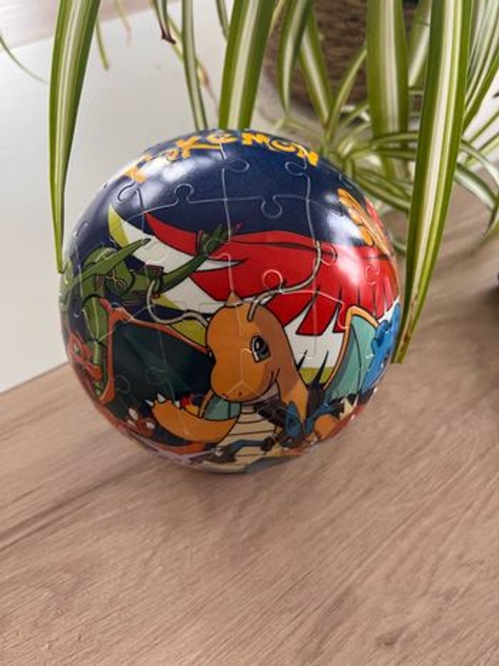 Boule puzzle 3D Pokémon sur socle - photo numéro 2