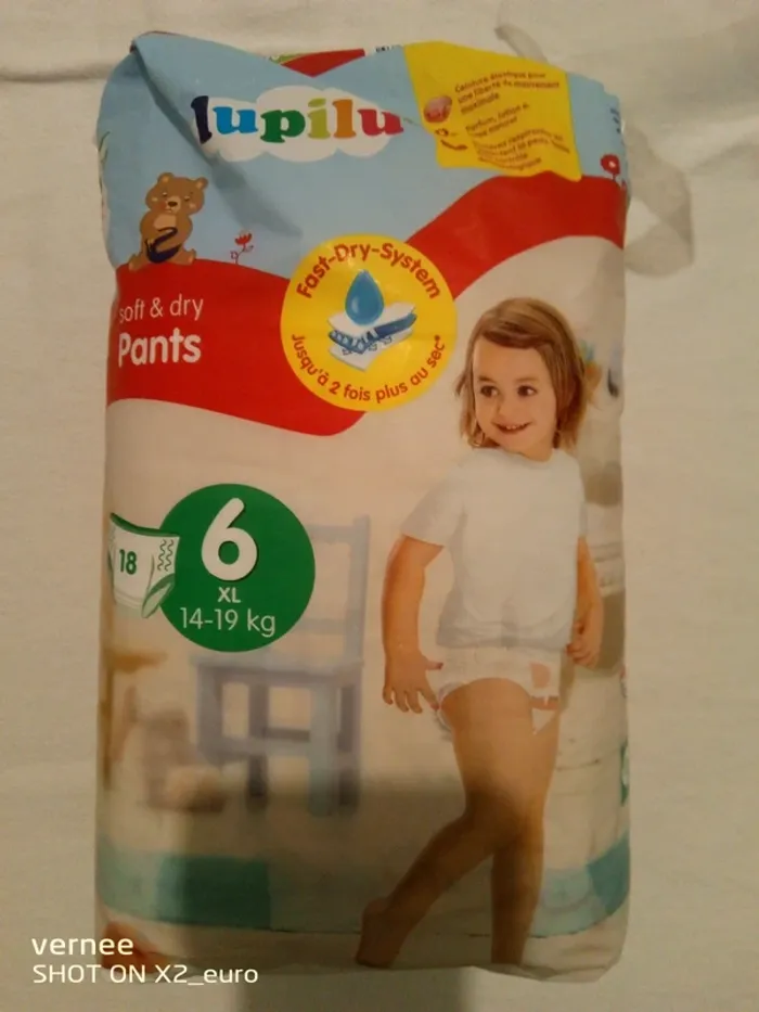 Un paquet de couches culottes