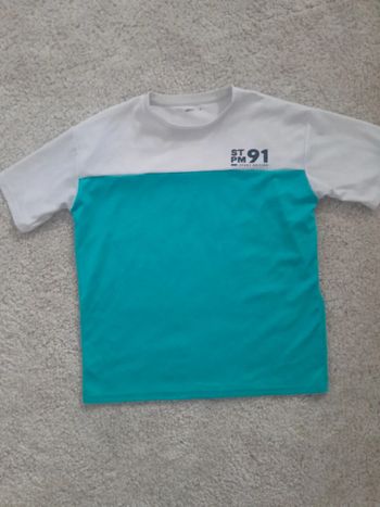 T-shirt-Gémo-taille 14 ans -très bon état 💞