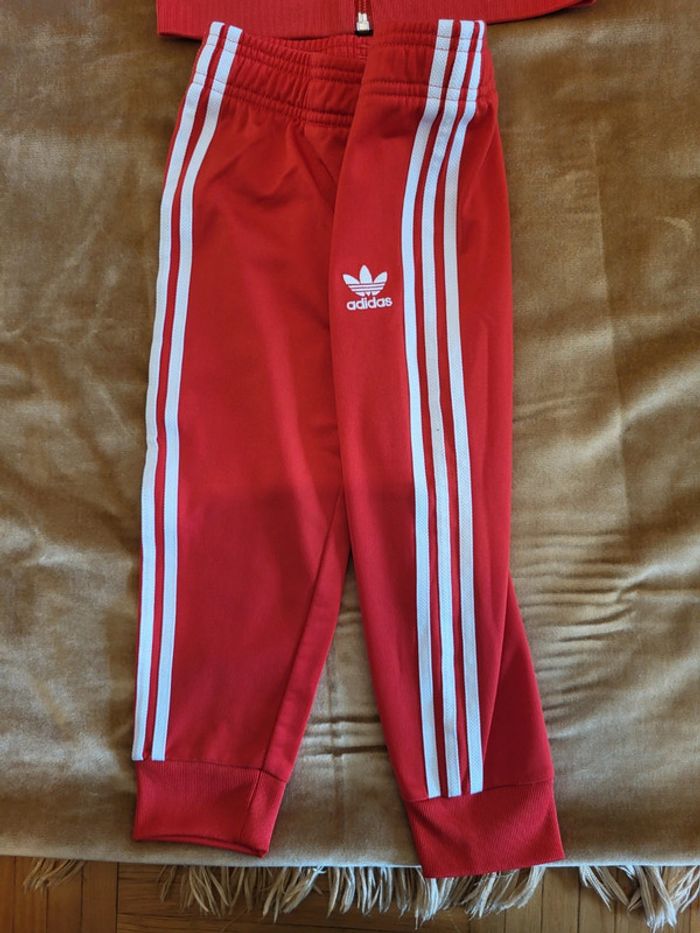 Joli survêtement SST Adidas 2/3 ans - photo numéro 4