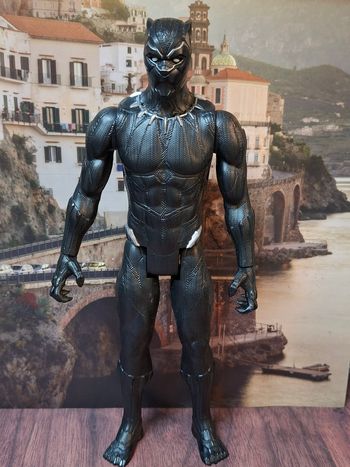 Figurine Titan Hero Series Black Panther 29cm environ