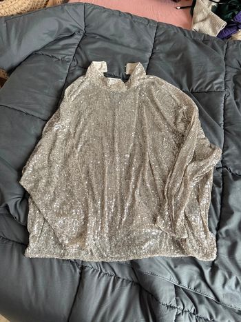 Haut sequins