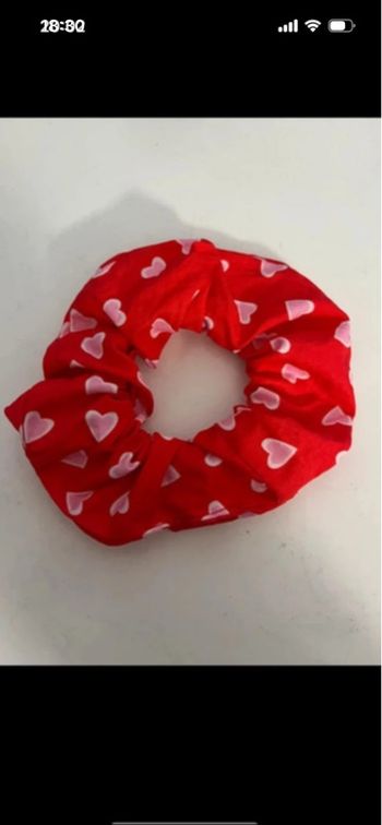 Chouchou rouge cœurs