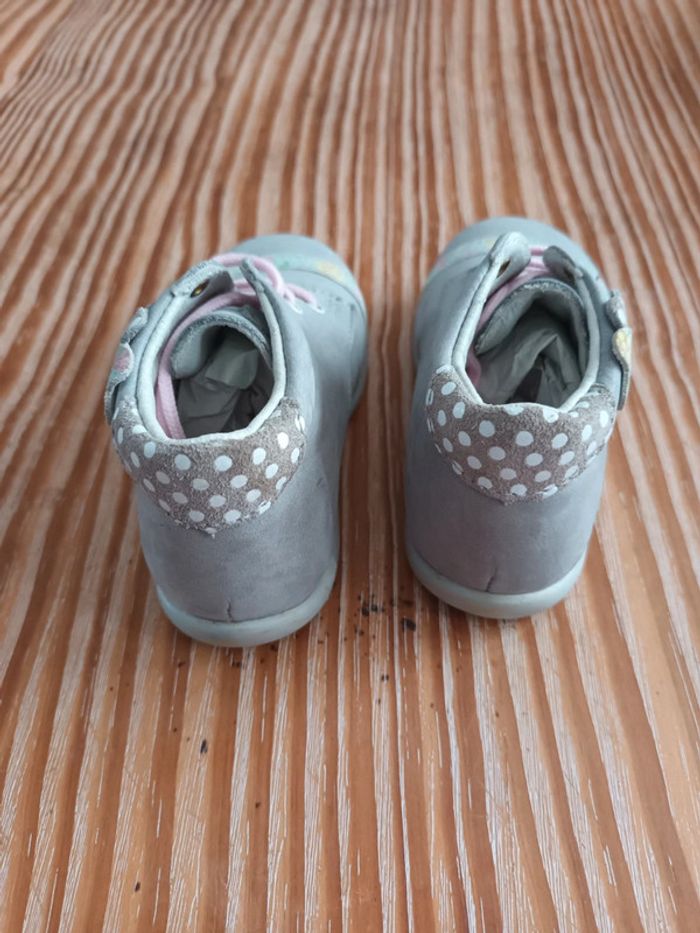 chaussures neuve - photo numéro 2