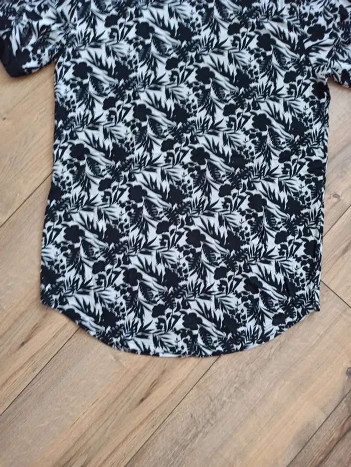 Tee shirt fleuri homme L Oversize - photo numéro 3