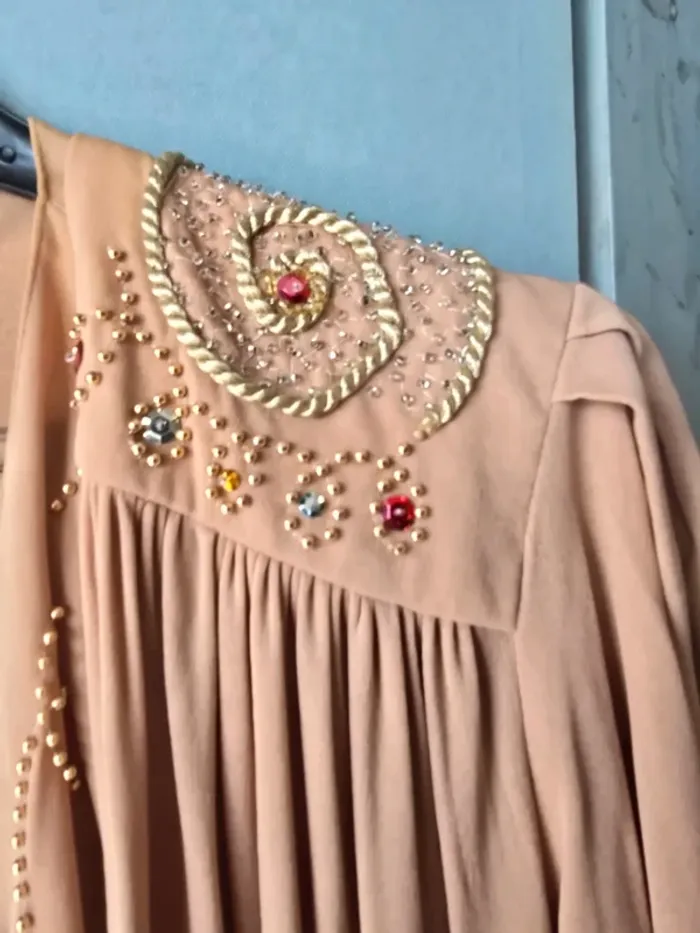 Ensemble 3 pièces femme – Jupe, haut & gilet perlé – Taille 42/44 - photo numéro 4
