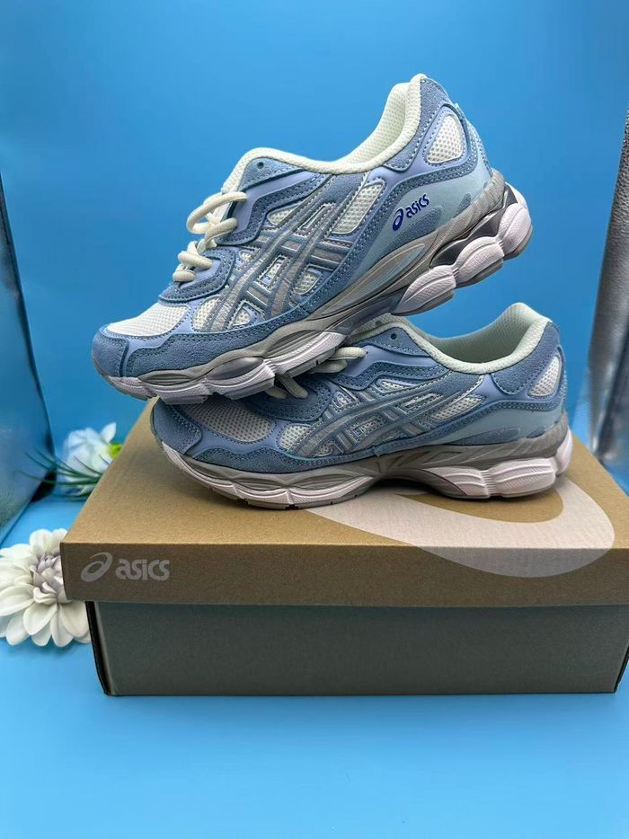 Baskets Asics GEL-NYC bleues 39 - photo numéro 2