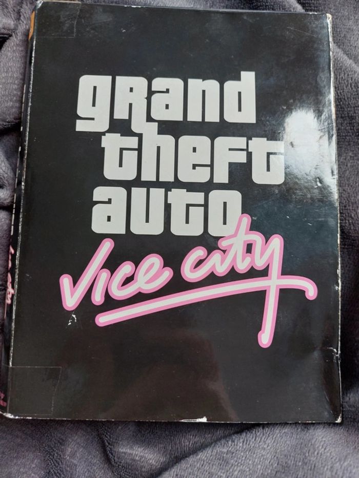 Jeu pc g.t.a en très bon etat