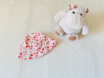 Chapeau / bob parfait état 45 cm