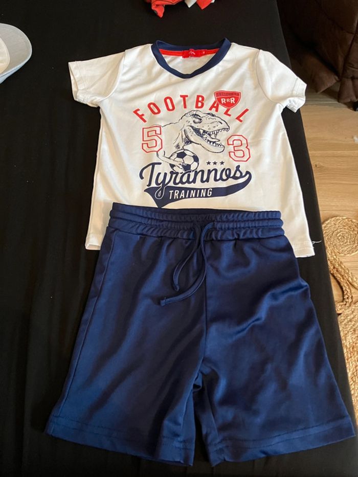 Ensemble short