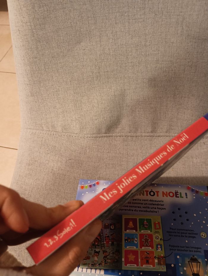 Livre sonore les jolies musiques de Noël neuf - photo numéro 2