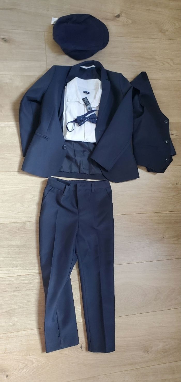 costume cérémonie garçon- bleu marine  5 ans