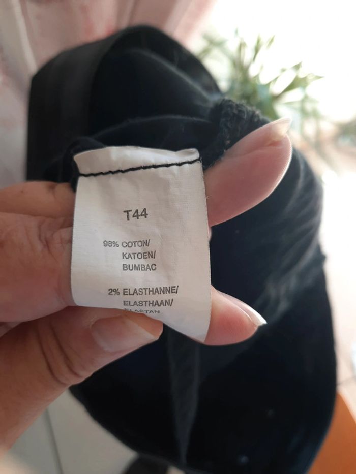 Pantalon effet simili cuir Taille 44 - photo numéro 6