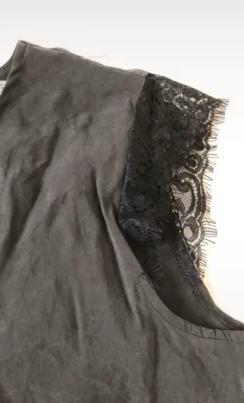 Haut zara noire neuf XS