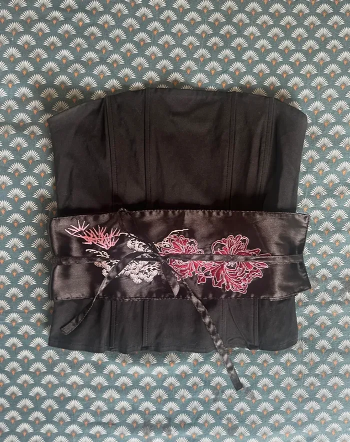 Magnifique haut corset noir imprimé chinois - photo numéro 3