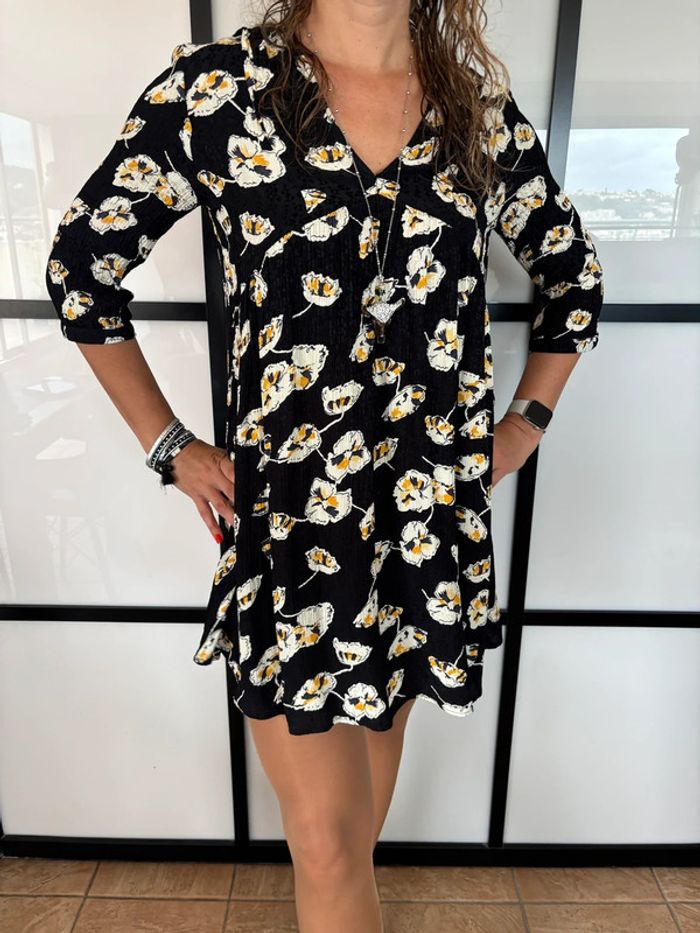 Jolie robe fleurie ba&sh modèle Uta 2020 - photo numéro 6