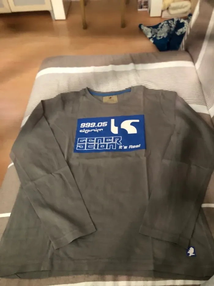 Tee shirt manche longue gris