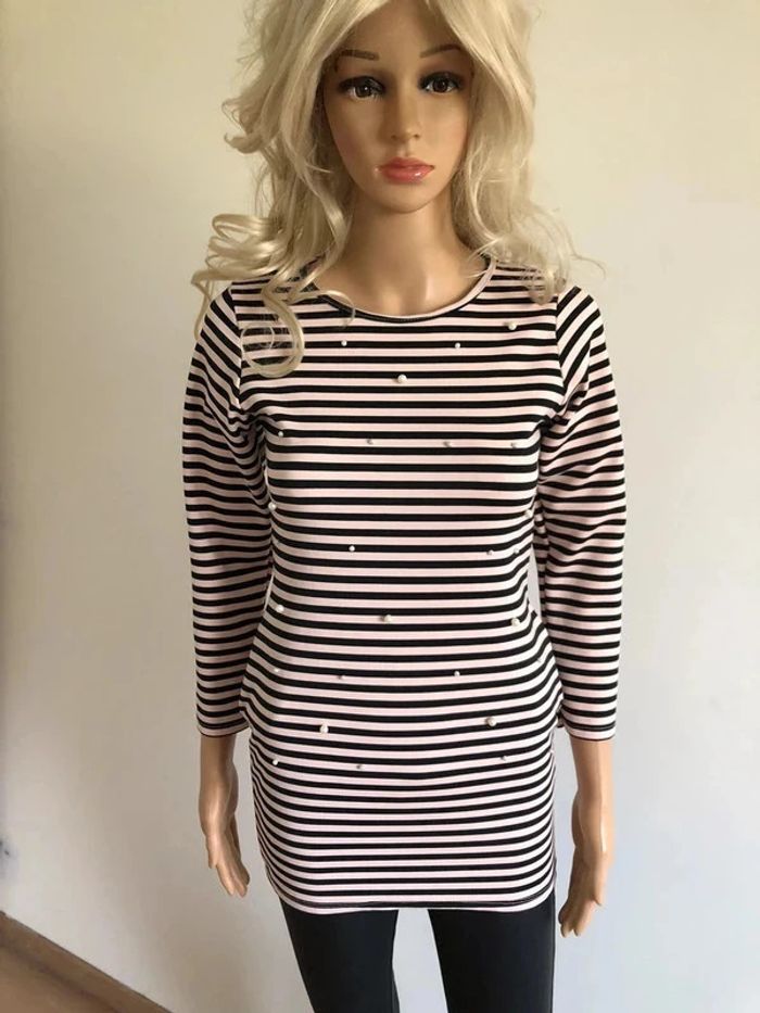 Haut rayé rose clair et noir taille XS excellent état