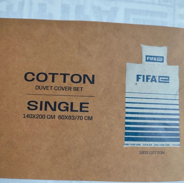 Parure de lit simple FIFA, 100% coton blanc et bleu marine. - photo numéro 2