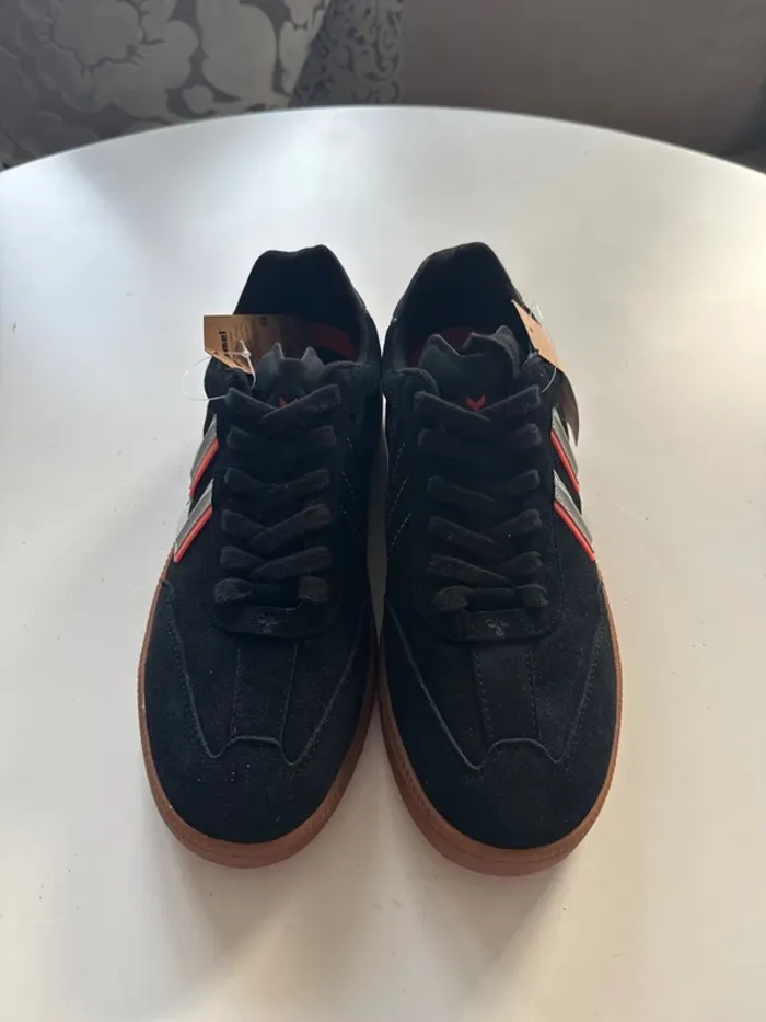 Baskets Hummel HB Indoor – Taille 42 – Noir / Semelle Gomme - photo numéro 4