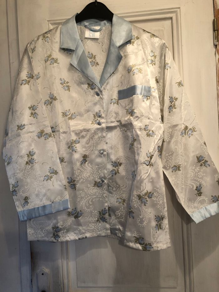 Vêtement femme - photo numéro 2