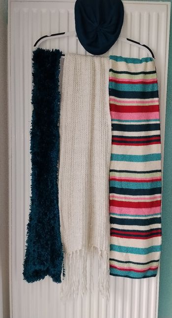 Lot écharpe et bonnet