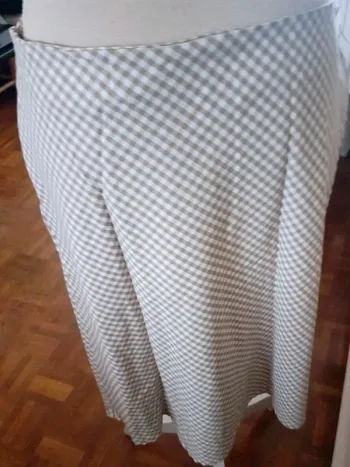 Jupe beige/ blanc Mia Soana T 44 (plutôt 42) Neuve