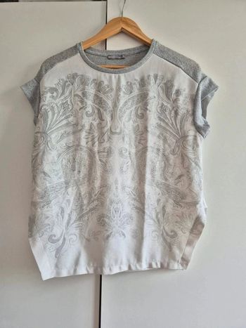 Jolie t-shirt d'été ZARA Taille S 36 blanc et motifs argenté
