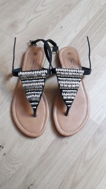Sandale noire avec strass