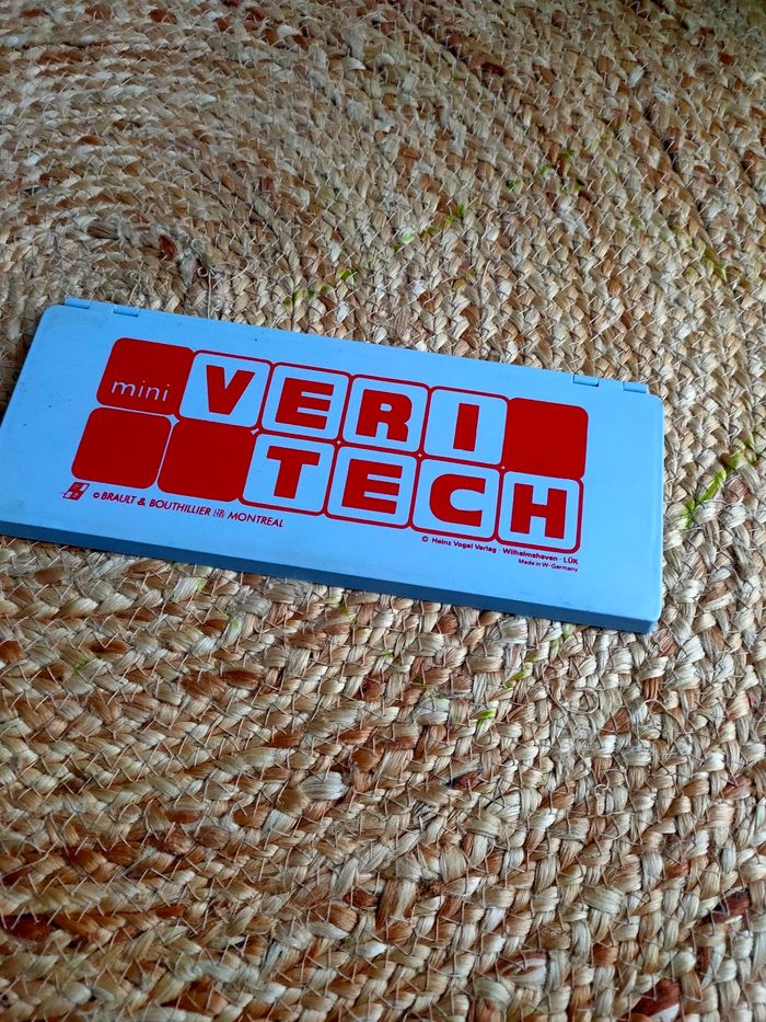 Boitier Véritech vintage 12 Jetons