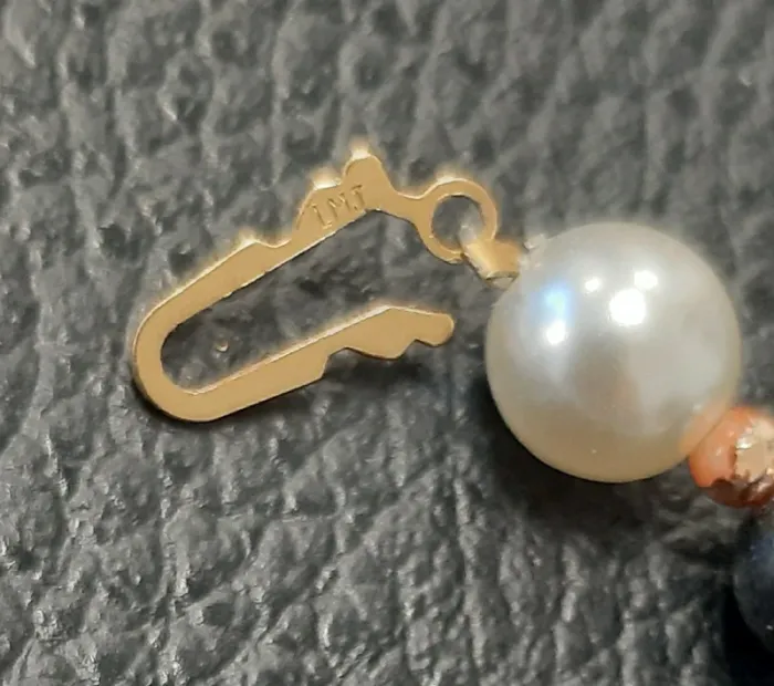 Très beau collier vintage en perles d'hematite noires, perles blanches et perles dorées LMJ - photo numéro 8