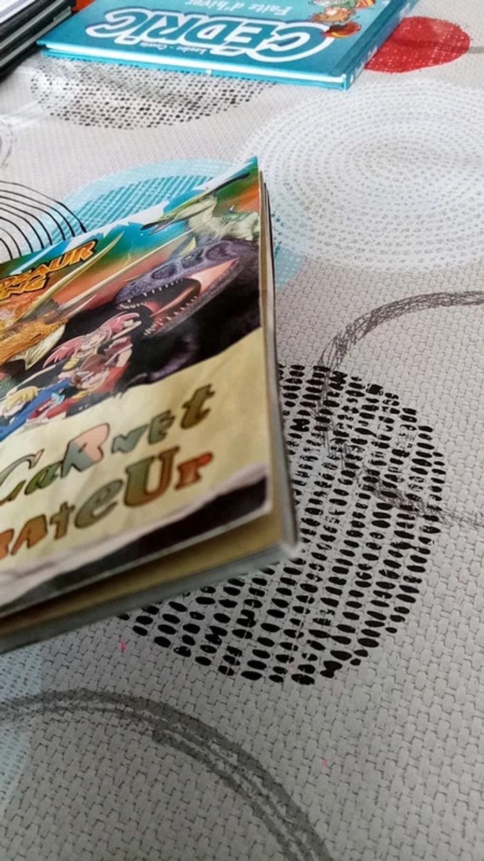 Livre Dinosaur King Ton carnet d'explorateur - photo numéro 6