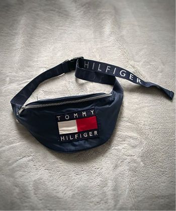 Sac banane Tommy Hilfiger – Très bon état