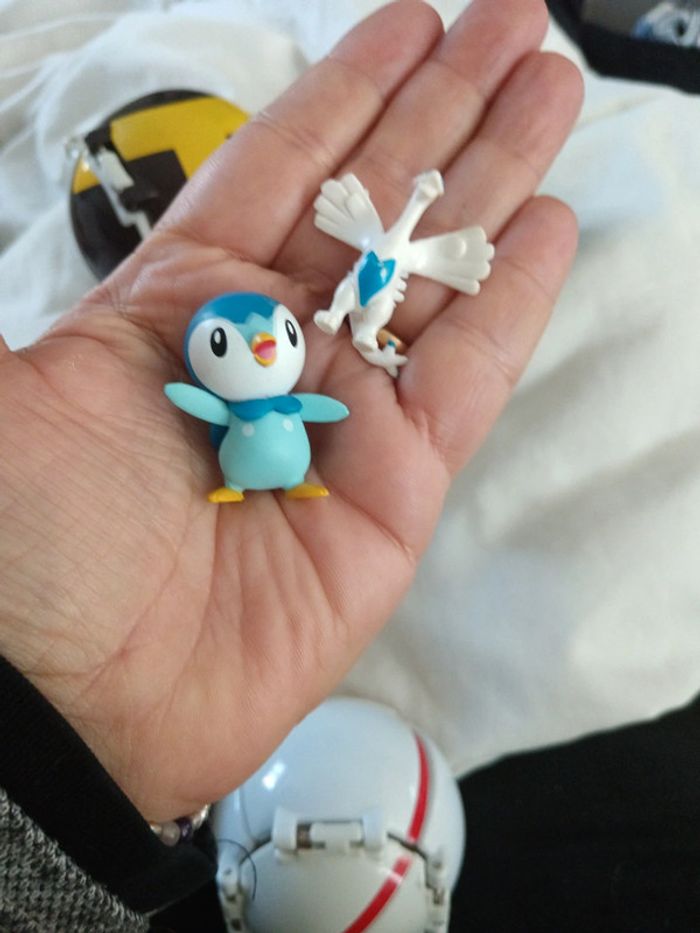 Lot Pokeball poke + 3 pokémon - photo numéro 2