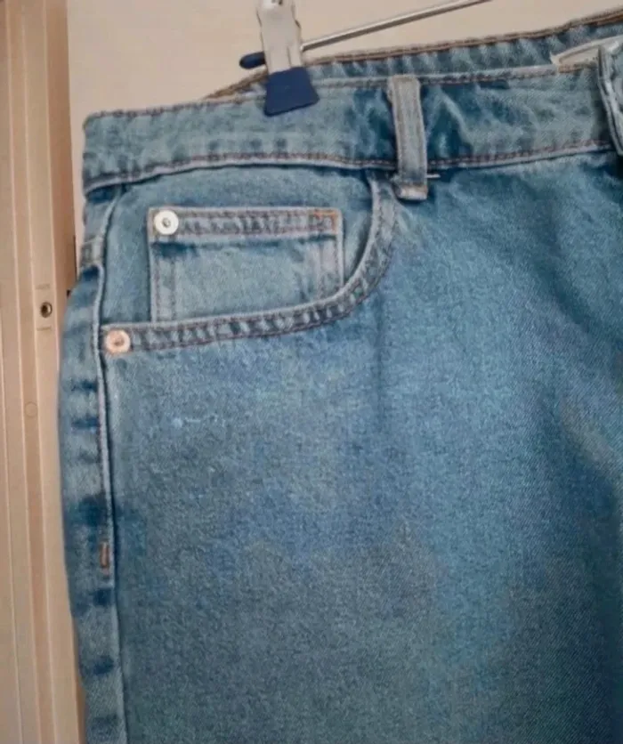 Short en jean bleu - photo numéro 3