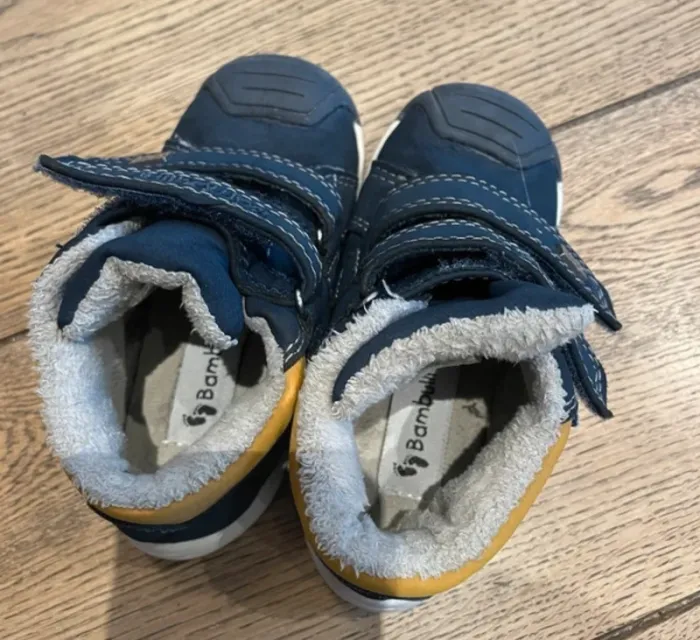 Chaussures chaudes et montantes taille 23 bambulini très bon état - photo numéro 2