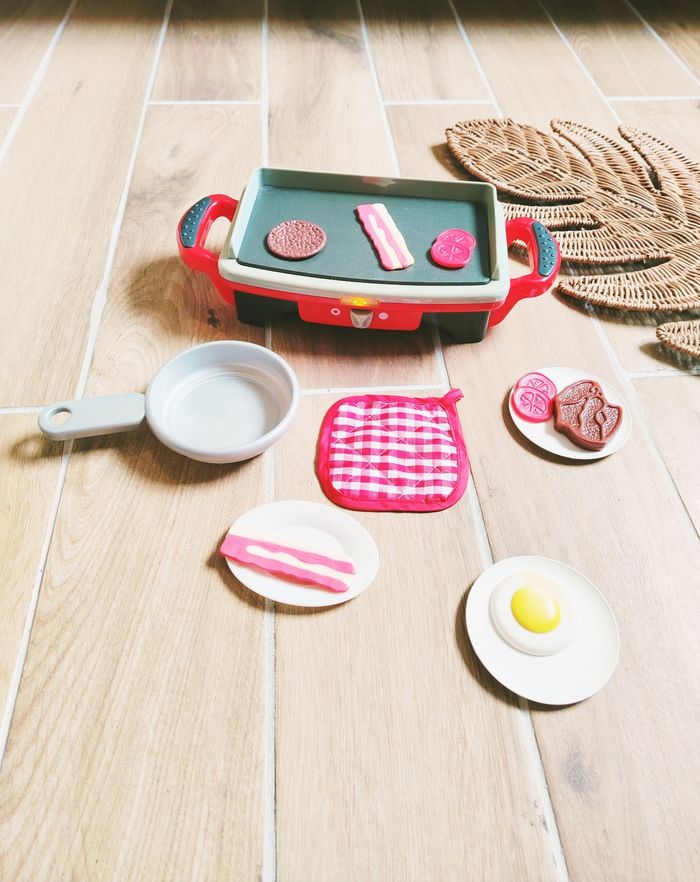 🥓Dinette plancha électronique sons et lumières avec divers aliments en plastique