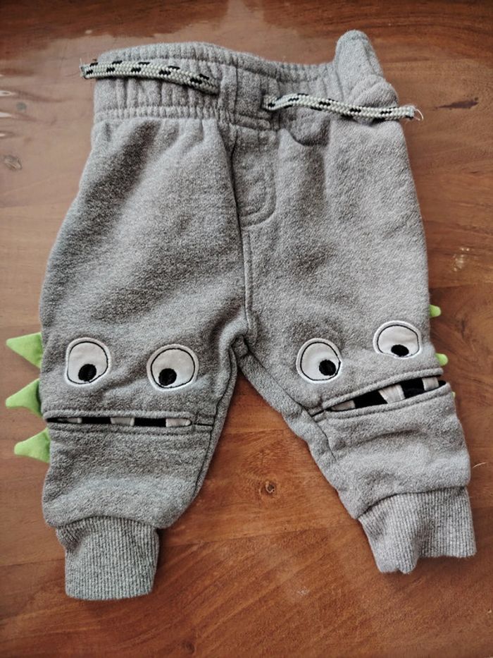 Pantalon monstre