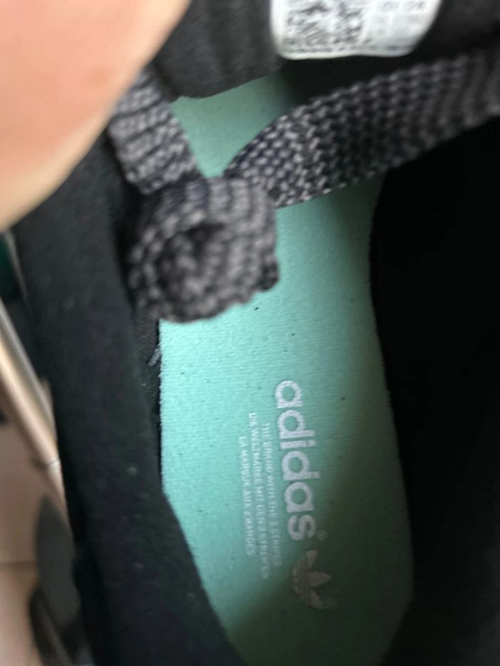 Baskets Adidas Campus noires et turquoise - photo numéro 6