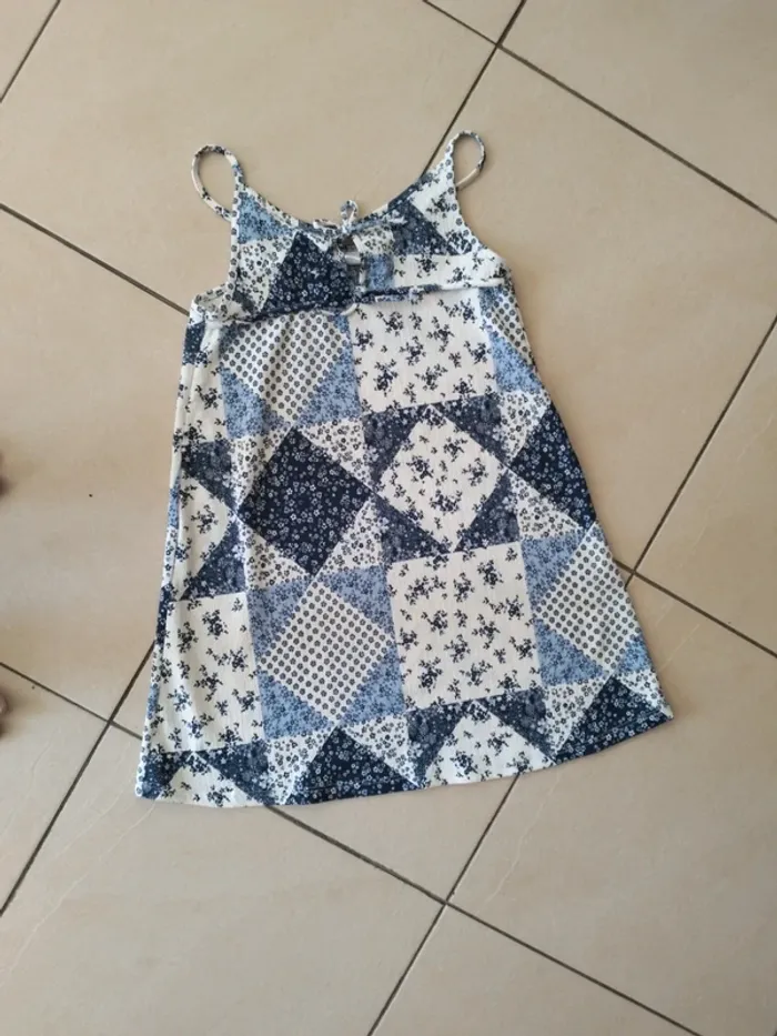 Robe bretelles