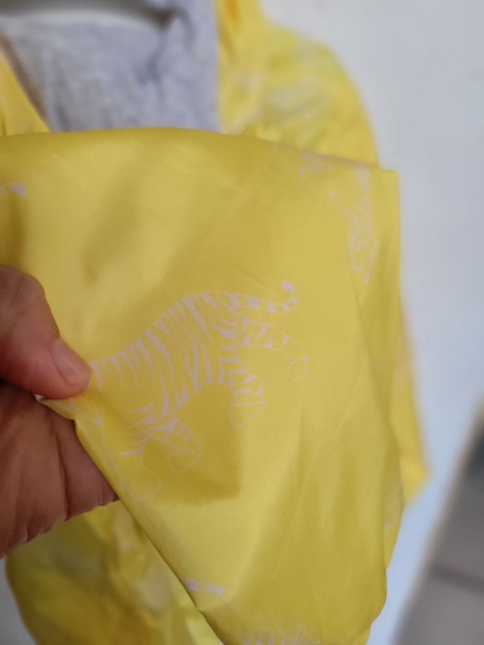 vêtement imperméable - photo numéro 4