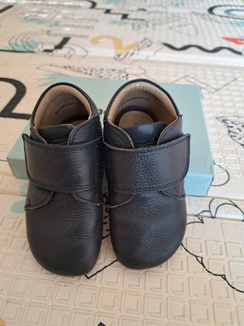 Chaussures bébé tout cuir bundgaard taille 22