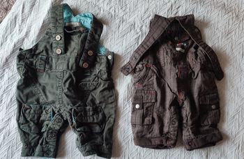 Lot de deux salopettes taille 1 mois