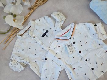 Lot de 2 chemises Obaïbi taille 6 mois