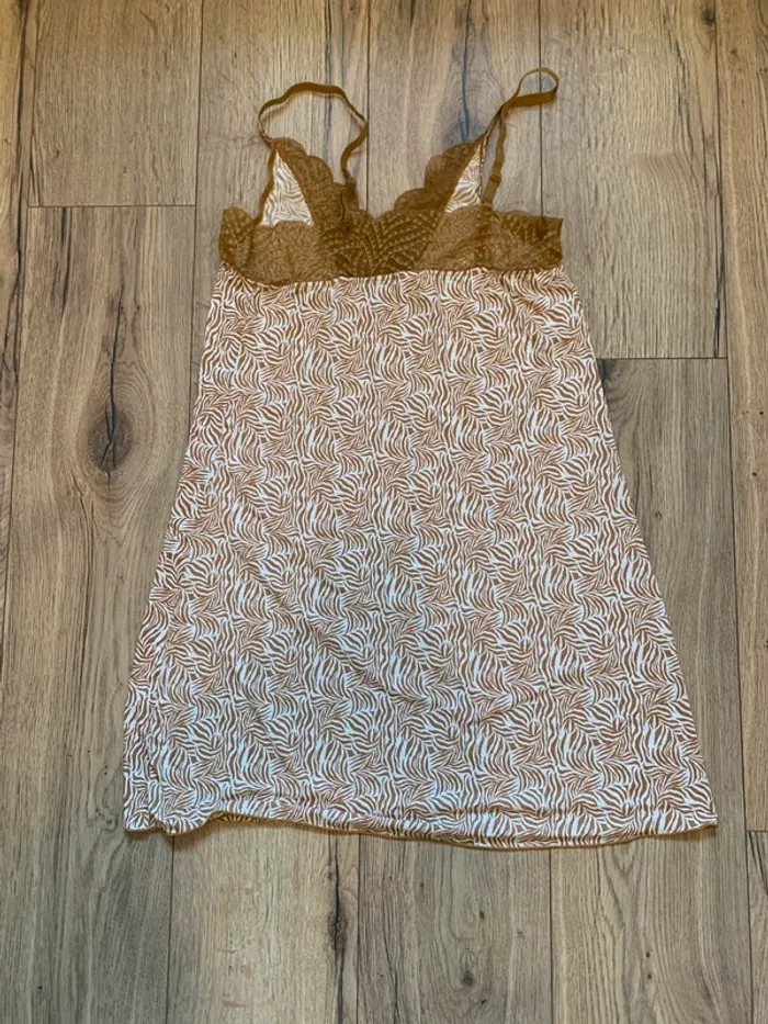 Haut femme Taille 42-44 - photo numéro 2