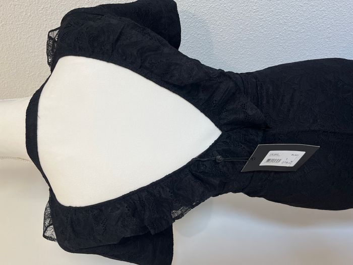 🖤 Robe noire dos nu à volants – The Kooples – Collection capsule Moonlight – Taille S (neuve avec é - photo numéro 4